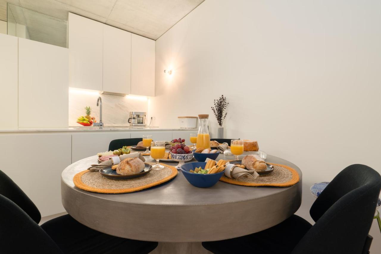 Host Wise - Luxurious Private Flats - Balcony Apartment Порто Екстериор снимка