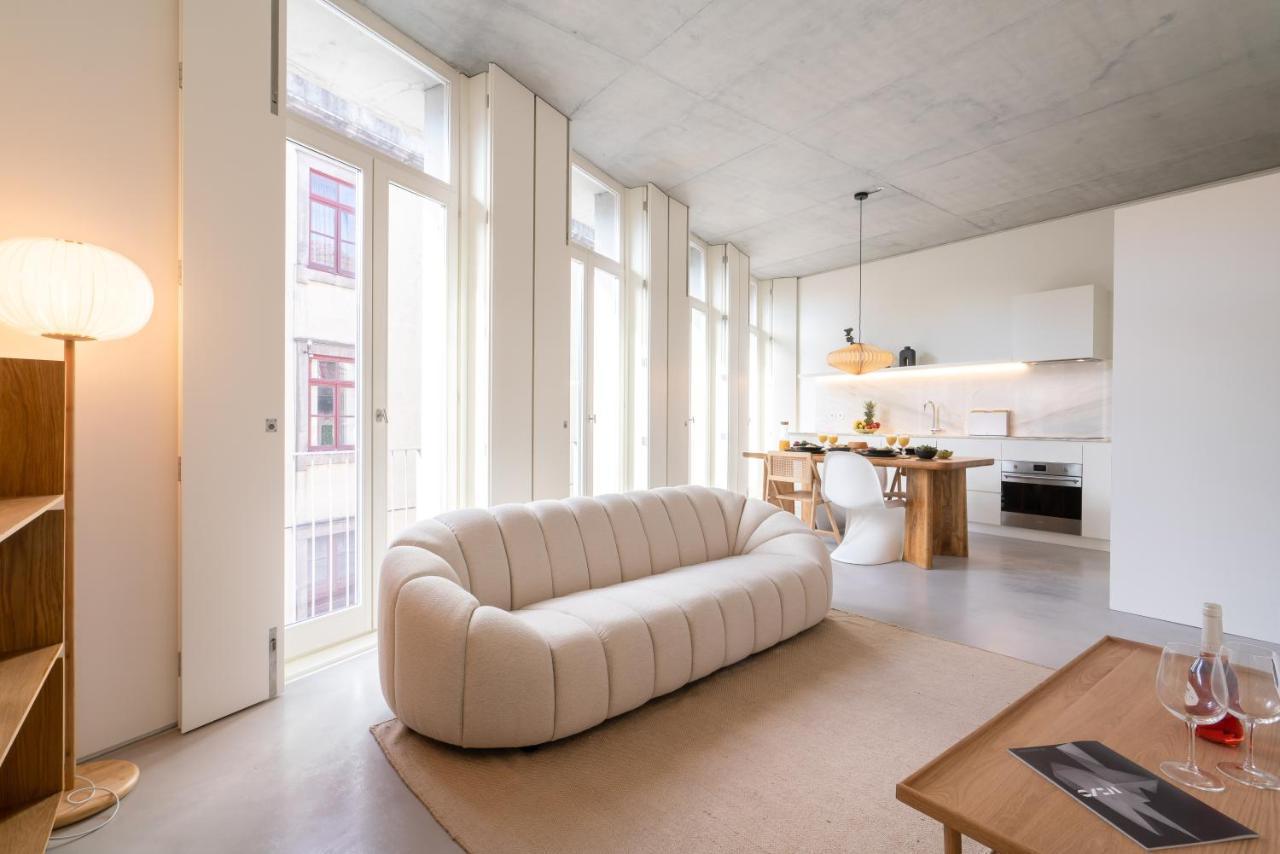 Host Wise - Luxurious Private Flats - Balcony Apartment Порто Екстериор снимка
