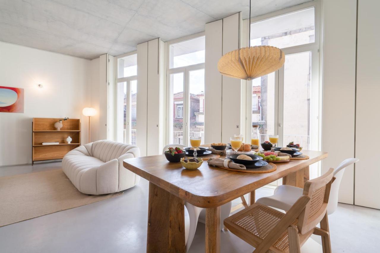 Host Wise - Luxurious Private Flats - Balcony Apartment Порто Екстериор снимка