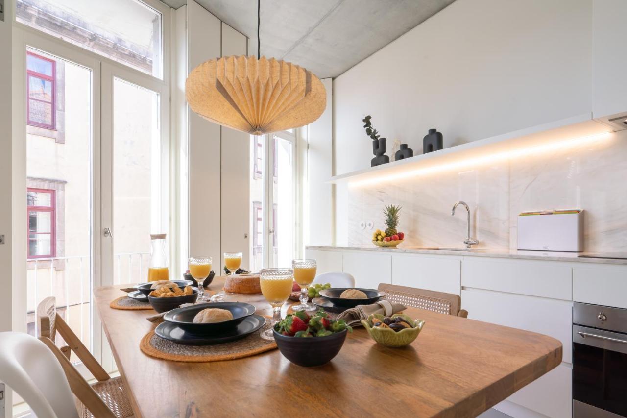 Host Wise - Luxurious Private Flats - Balcony Apartment Порто Екстериор снимка