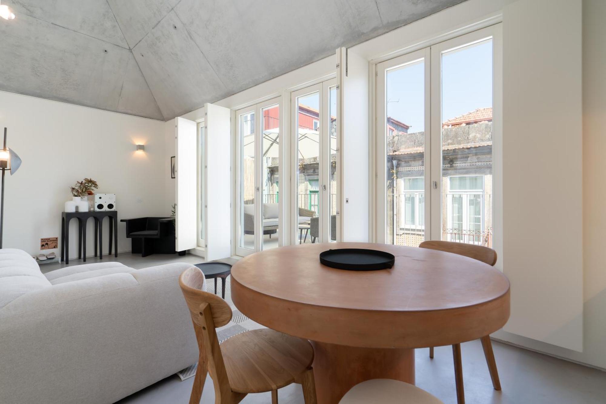 Host Wise - Luxurious Private Flats - Balcony Apartment Порто Стая снимка