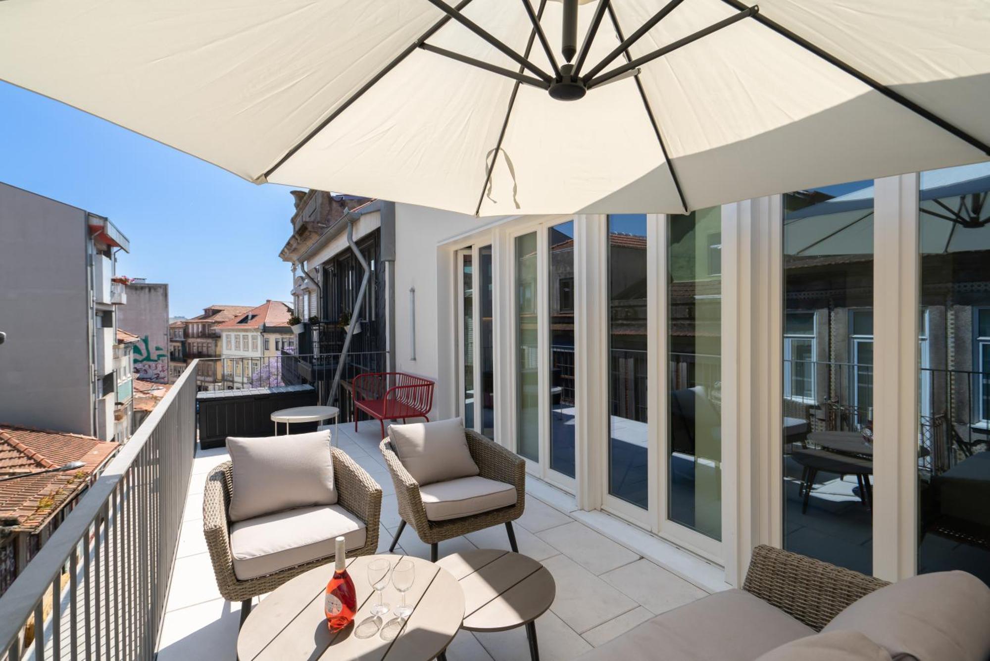 Host Wise - Luxurious Private Flats - Balcony Apartment Порто Стая снимка