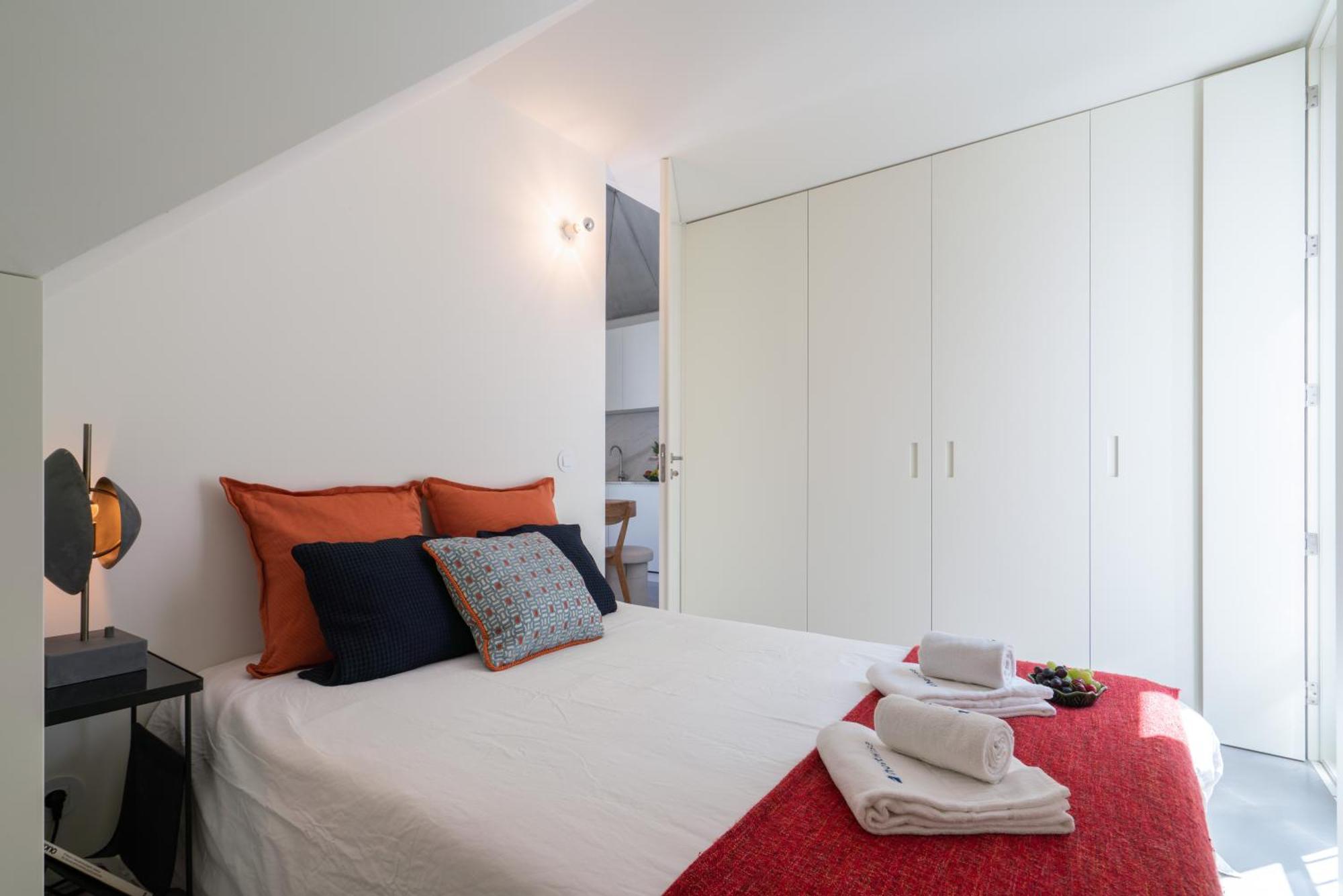 Host Wise - Luxurious Private Flats - Balcony Apartment Порто Стая снимка
